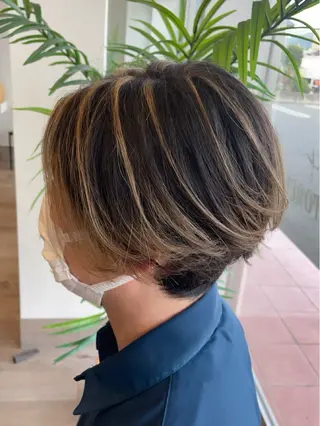 カラー アトレル Ihoのヘアスタイル