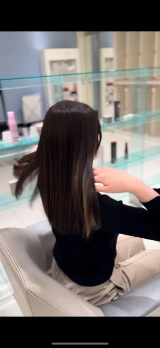 カラー ブラウン艶カラー / mizukiのヘアスタイル