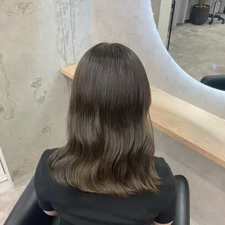 セミロング 苗代萌/ぷるツヤ髪 🫧／レイヤーカットのヘアスタイル