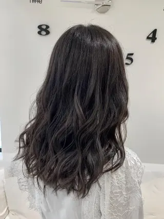 ロング カラー 松吉 純平のヘアスタイル