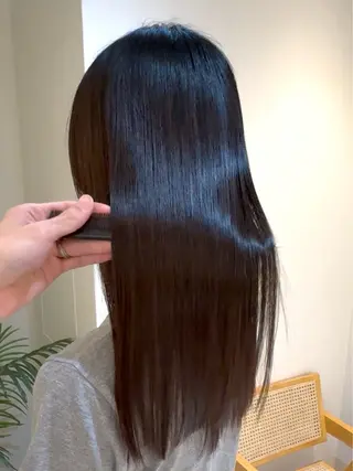 乾かしただけで艶髪✨ 縮毛矯正天王寺はやとのヘアスタイル