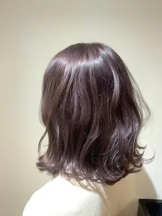 セミロング カラー alushe 岡 陽子のヘアスタイル