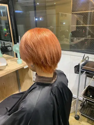 ショート カラー ブリーチカラーと、髪 質改善。HARUKAのヘアスタイル