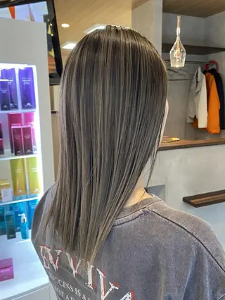 セミロング カラー RIENS♡xrea 山本優舞のヘアスタイル