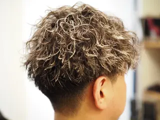 カラー パーマ メンズ メンズ特化/パーマ/ フェードWATARUのヘアスタイル