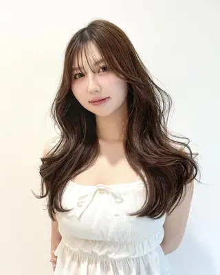 カラー ロング 🤍透明感🤍 トレンドヘア🤍のヘアスタイル