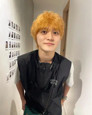 カラー パーマ メンズ Qin share salon 原宿店所属・🫧艶ハイトーン 特化🫧ライヤのヘアスタイル