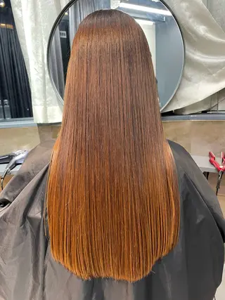 セミロング 半個室サロンyoures hair 髪質改善トリートメント東新宿店所属・榊原 竜弥のヘアスタイル