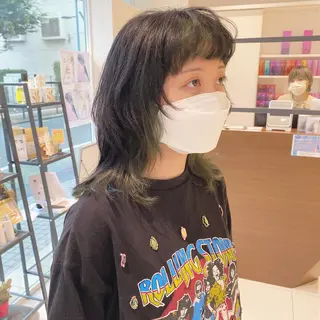 ミディアム カラー HOLON池袋所属・ウルフカット ハッシュカット/七海のヘアスタイル