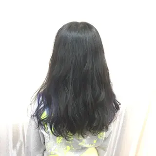 ロング 雪本 愛のヘアスタイル