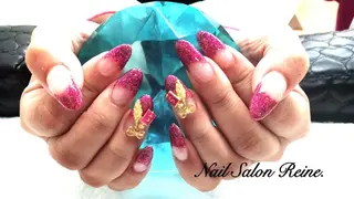 ネイル Nailsalon Reine所属・玉栄 伶奈のネイルデザイン