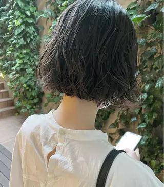 ショート ハイトーンカラー 中村優成のヘアスタイル