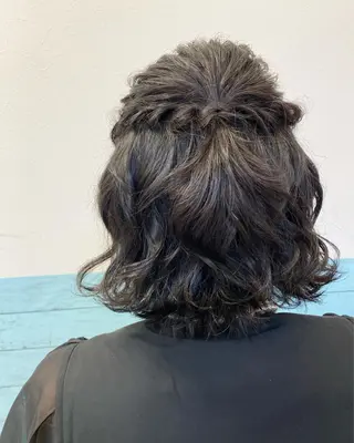 ミディアム ヘアアレンジ ulu~new generation salon所属・ulu KURUMI💖のネイルデザイン