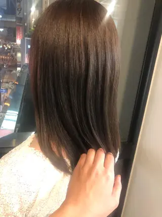 ミディアム カラー 髪質改善&ブリーチ 伊勢 祐一郎のヘアスタイル