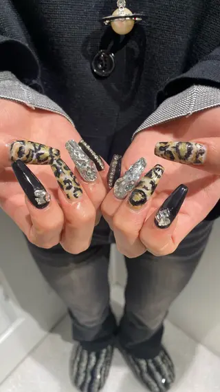 ネイル カンナ【Y2Kネイル /コーンロウ】のネイルデザイン