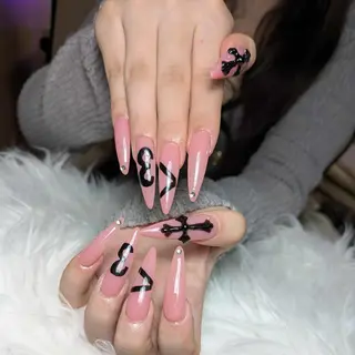 ネイル Queen Nail 　クイーンネイルのネイルデザイン