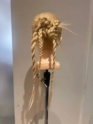 ヘアアレンジ suzuna 🫧のヘアスタイル