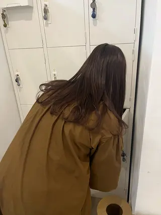 ロング カラー フクシママユ / 柔らかカラーのヘアスタイル