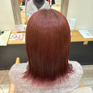 カラー しおり🍬 KOKORO🤍のヘアスタイル