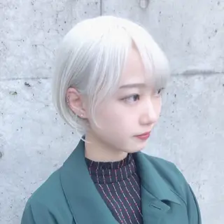 ショート カラー ブリーチ特化/レイヤ ーカット🥀マサルのヘアスタイル