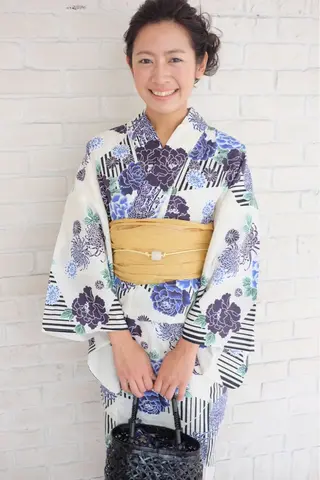 白髪ぼかしハイライト 着付けヘアアレンジのその他イメージ