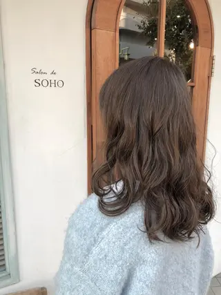 セミロング カラー ひろせ かなのヘアスタイル