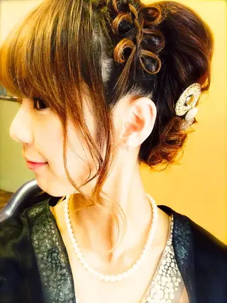 カラー ヘアアレンジ 鬼頭 洋吏のヘアスタイル