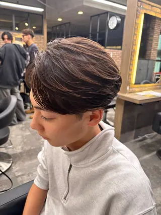 メンズ フェザーパーマ職人 🪽yutoのヘアスタイル