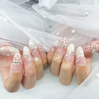 ネイル VIERU YURIのネイルデザイン