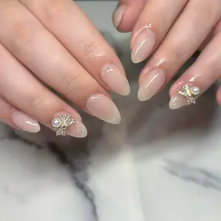 ネイル & émoi所属・NEW  OPEN & émoiのネイルデザイン