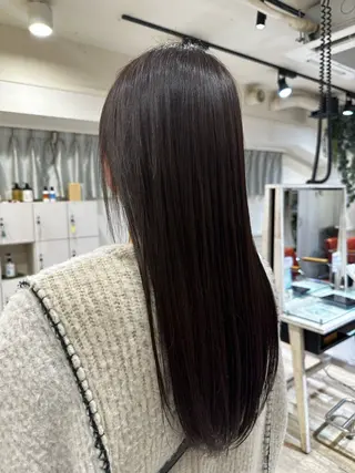ロング カラー 岡本 葵のヘアスタイル