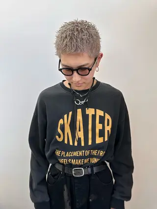 ショート カラー amy.所属・メンズカットパーマ/ ブリーチ高柳将太のヘアスタイル