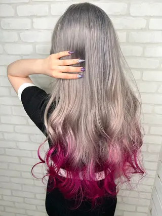 ロング カラー 小谷 梨奈のヘアスタイル