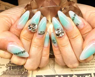 ネイル ネイルサロンアウル ayaka💋のネイルデザイン