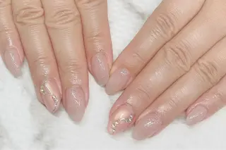 ネイル Lily Roseスタッフ一同のマツエク・マツパデザイン