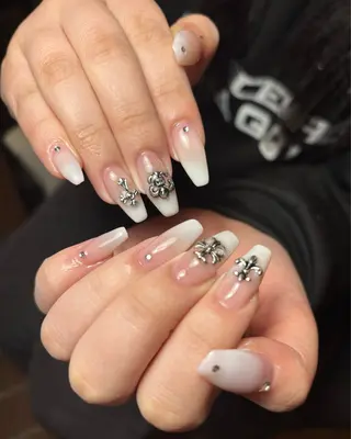 ネイル Ballie/ Mizukiのネイルデザイン