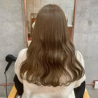 ロング カラー noii / 伊藤 愛莉のヘアスタイル