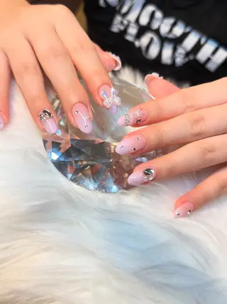 ネイル Nail salon Ecrin所属・Kana .のネイルデザイン