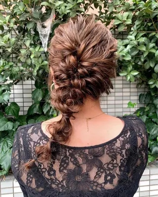 ミディアム ヘアアレンジ カワシマ セイカのヘアスタイル