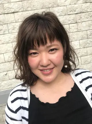 カラー 山本 香織のヘアスタイル