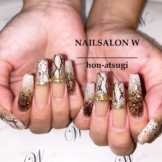 ロング ネイルサロン ダブルのネイルデザイン