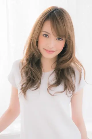 ロング カラー パーマ 朝比奈 志保のヘアスタイル