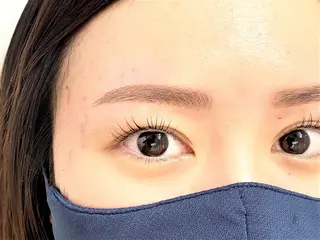 マツエク・マツパ エルフ 阿部月菜の眉毛・アイブロウイメージ