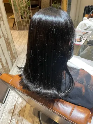 カラー 大久保 詩月のヘアスタイル