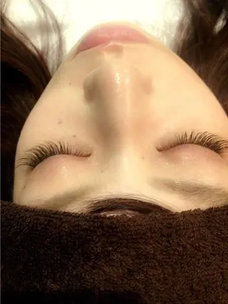 マツエク・マツパ 佐藤 花帆のヘアスタイル