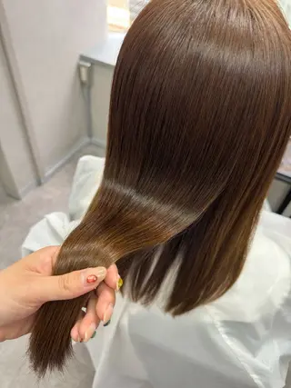 ミディアム NAVY/airi 完全完結型個室サロンのヘアスタイル