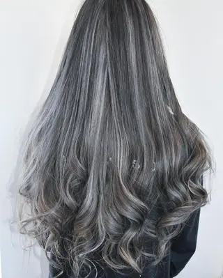 ロング カラー 🔹TOMO🔹 圧倒的経験値🔹のヘアスタイル