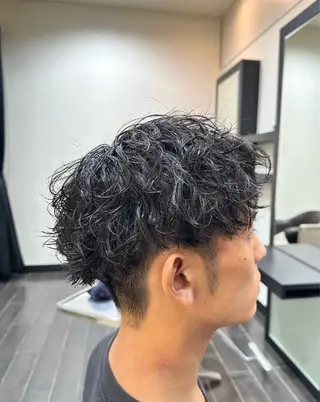 パーマ メンズ プログレス小平小川所属・フェザー/波巻き 雫石大夢のヘアスタイル