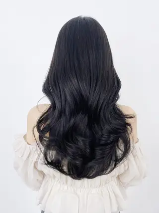 カラー セミロング ITby ALBUM 北千住店のヘアスタイル