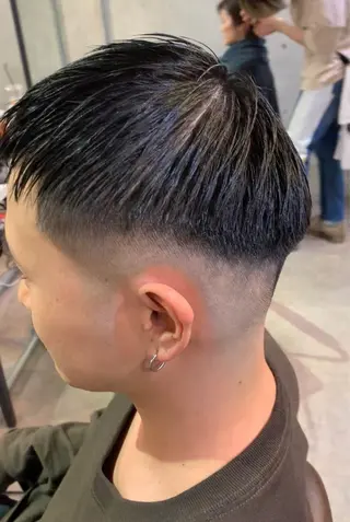 ショート 及川シゲル 髪質改善講師のヘアスタイル